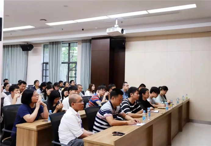 金开集团开展2019年&ldquo;新闻图片摄影技巧及要求&rdquo;专题培训